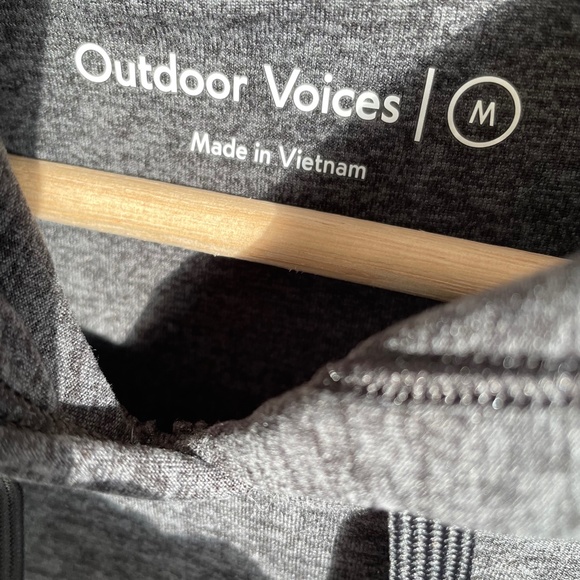 Outdoor Voices All Day CloudKnit Hoodie M charcoal loungewear with thumb holes - Picture 9 of 9